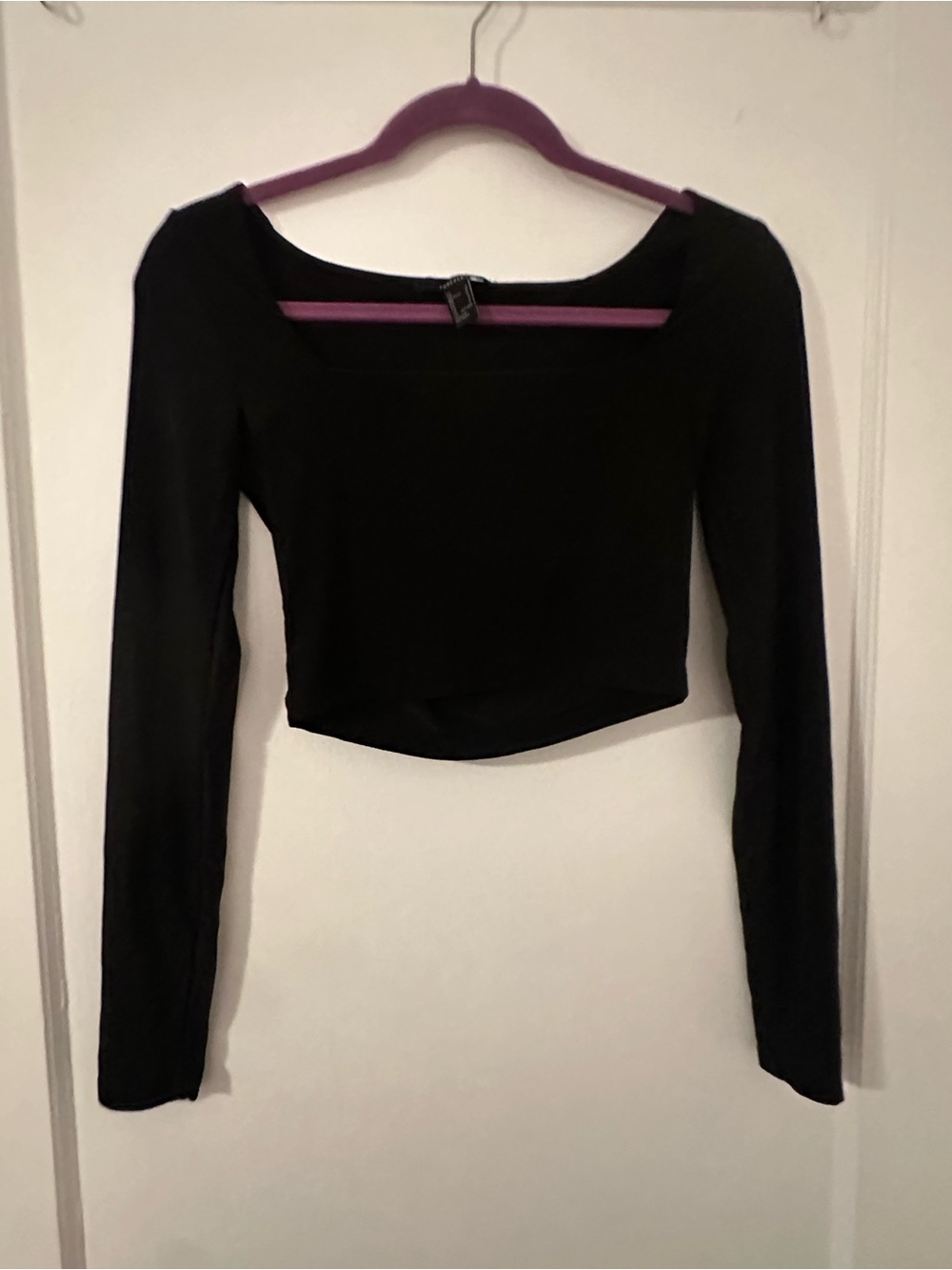 Forever 21 Black Long-Sleeve Square Neck Crop Top